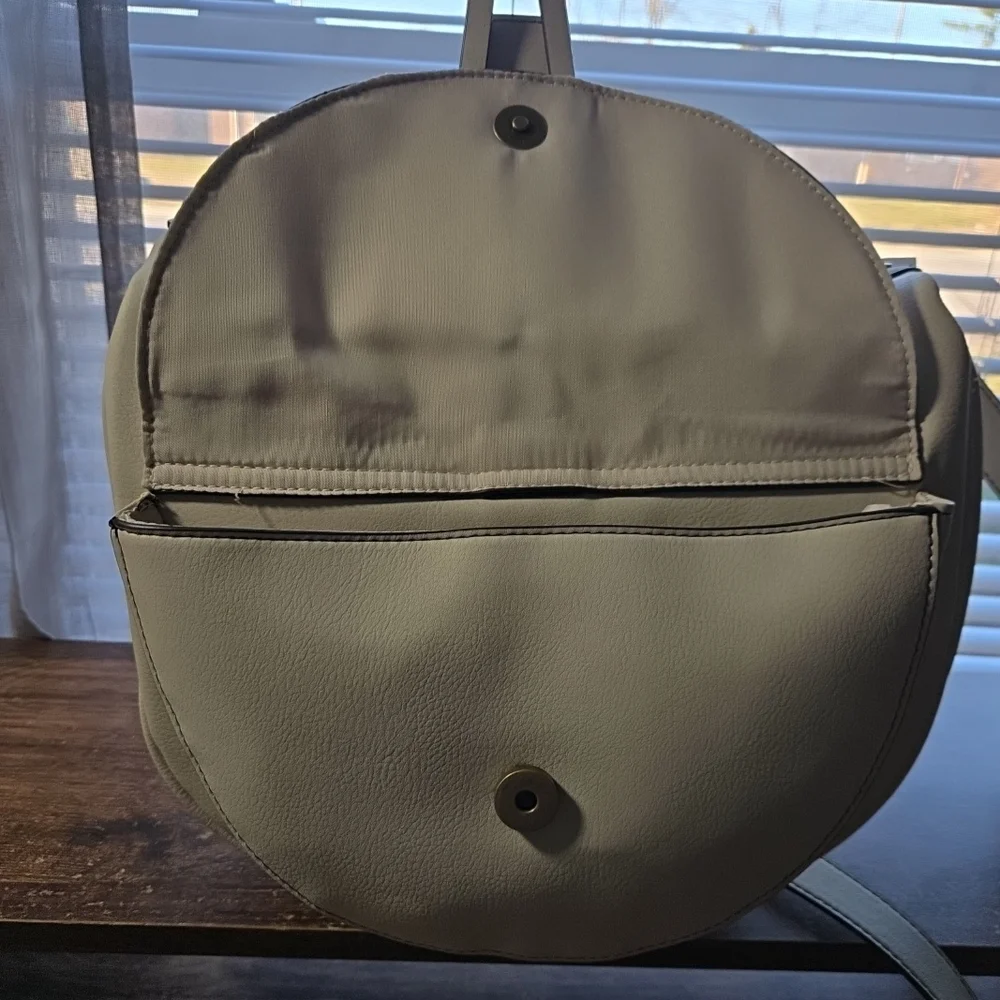 A.N.A. A New Approach Cream Crossbody Shoulder Bag Adjustable Strap NWT‎